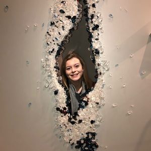 Meet your Posher, Chloe